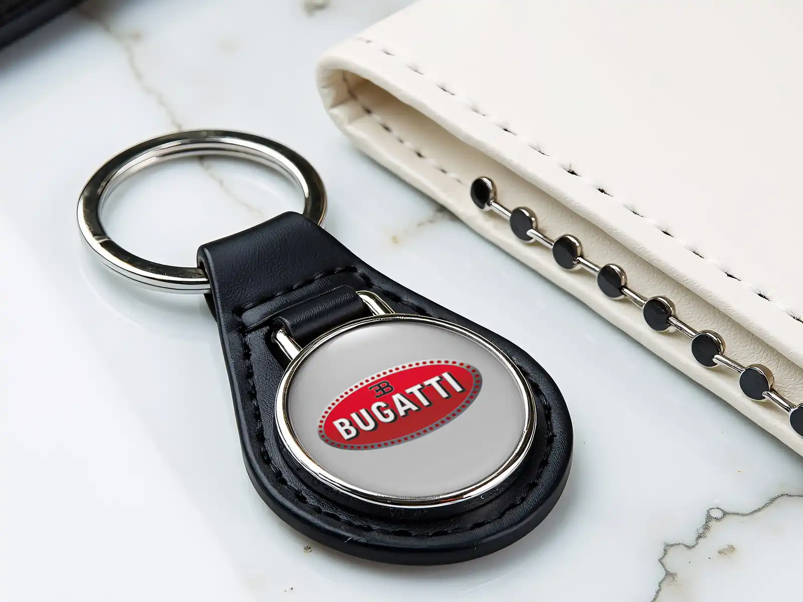 Bugatti Porte‑clé Animal Look Brillant Style Réglé